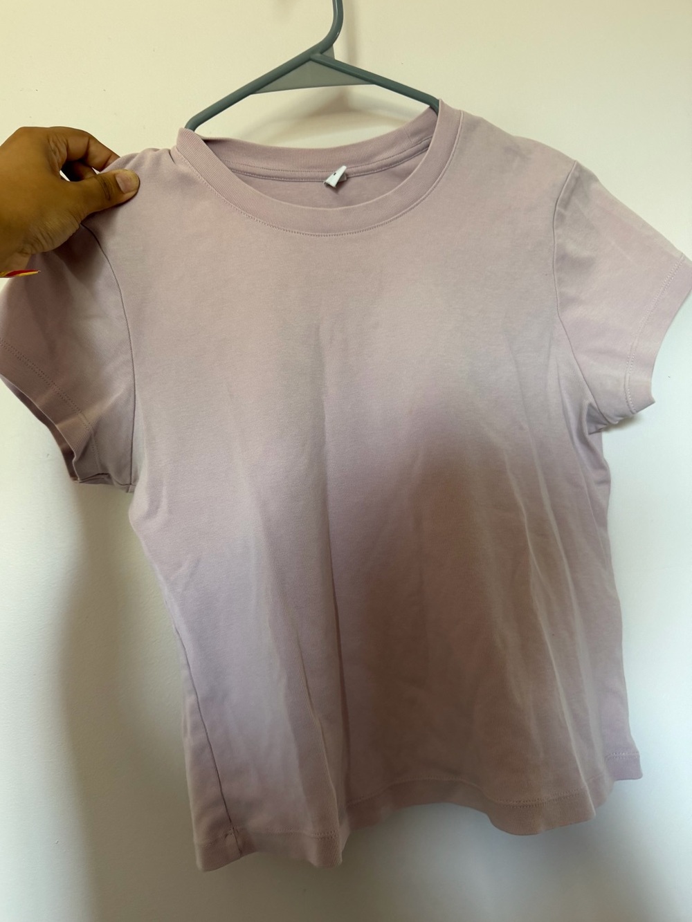 Uniqlo Short Sleeve Crewneck Tee in Dusty Lavender - Women's Top